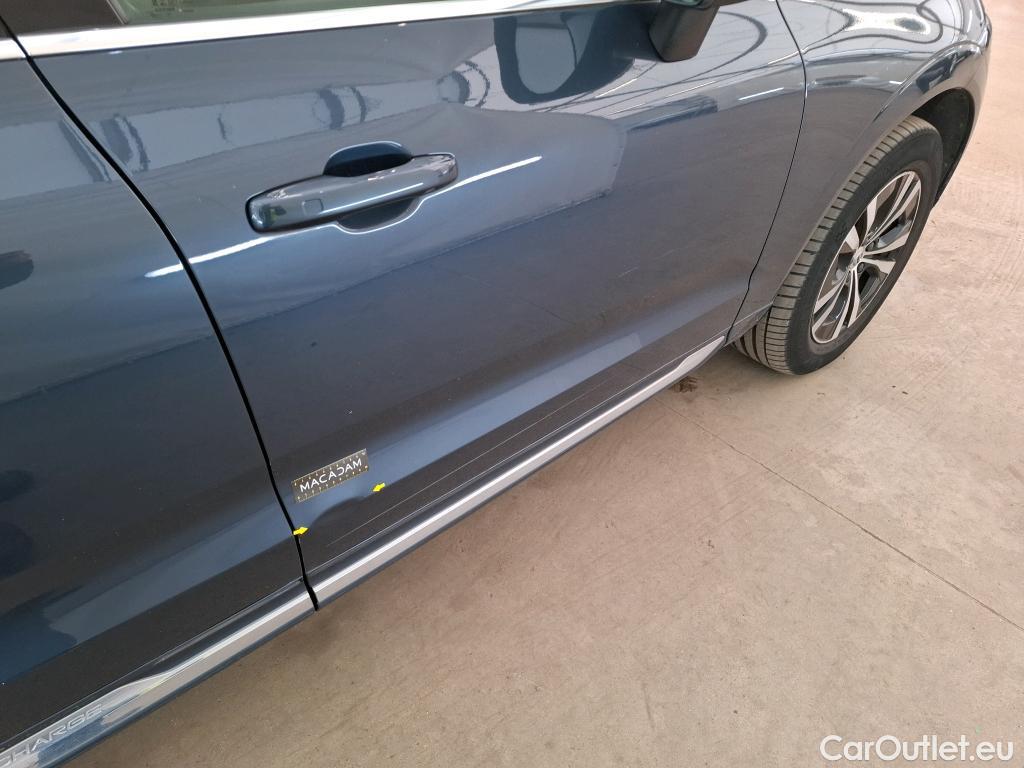  Volvo  XC60 VOLVO  / 2017 / 5P / SUV Recharge T6 340 Geartro Business Exe #1