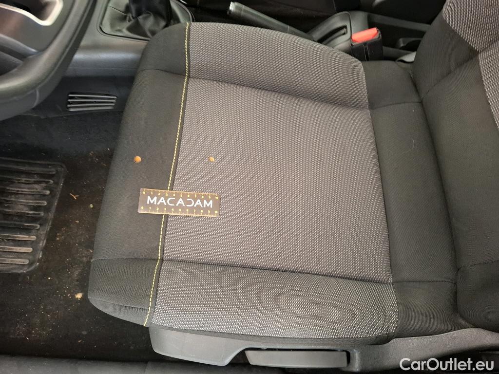  Citroen  C3  Feel Business 1.5 BlueHDI 100CV BVM5 E6dT #6