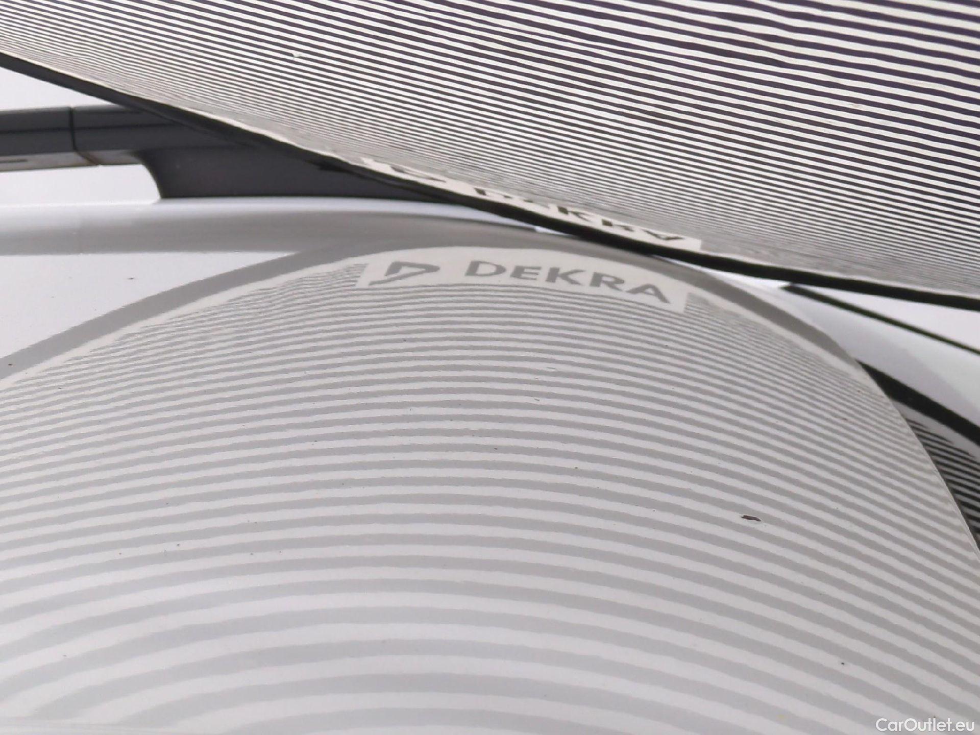 Citroen  C4 Cactus  Feel 1.6 BlueHDi 100CV BVM5 E6 #28