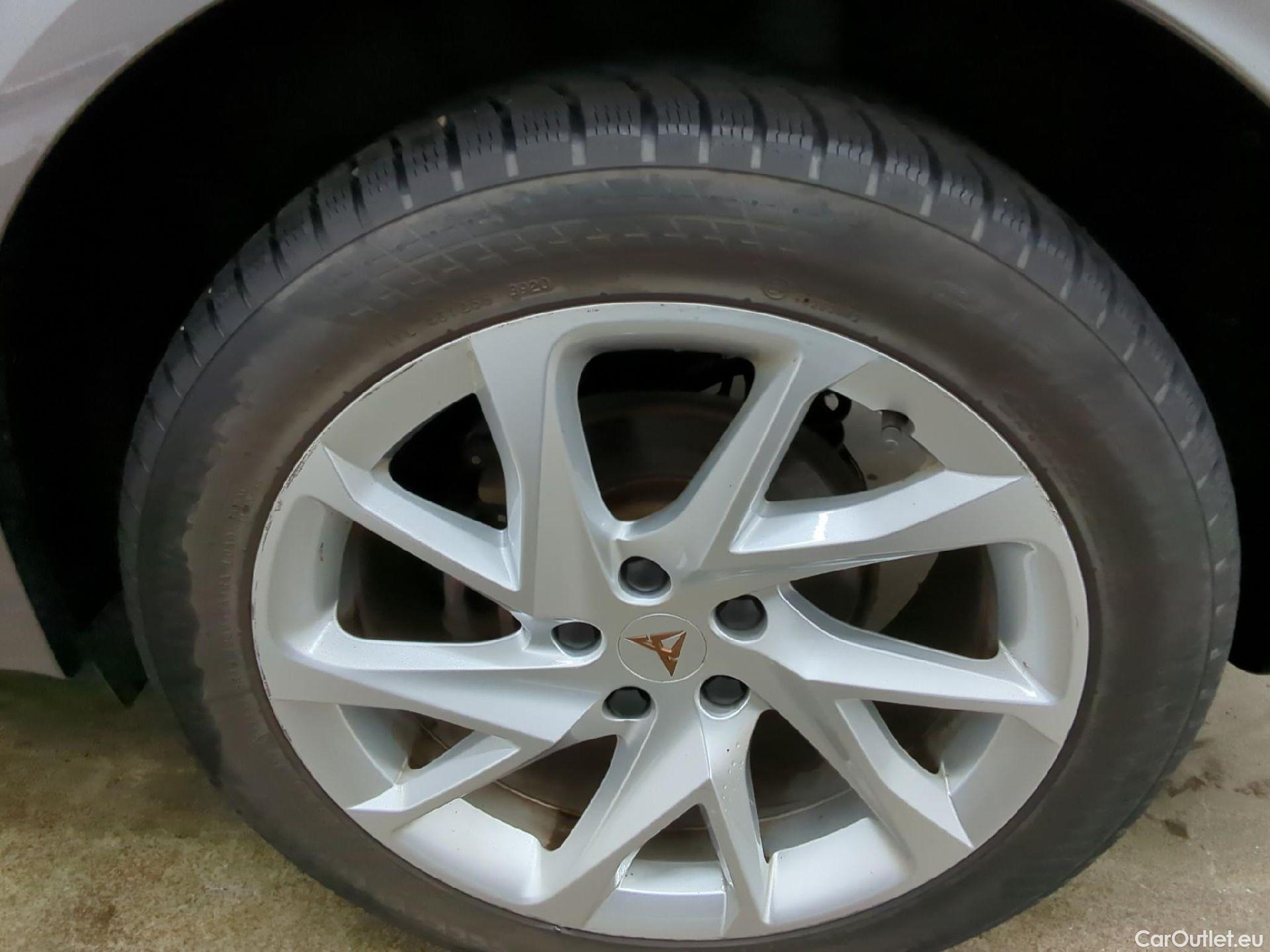  Cupra  Formentor CUPRA  / 2020 / 5P / SUV 1.4 e-HYBRID 204ch DSG6 Business Edition #9