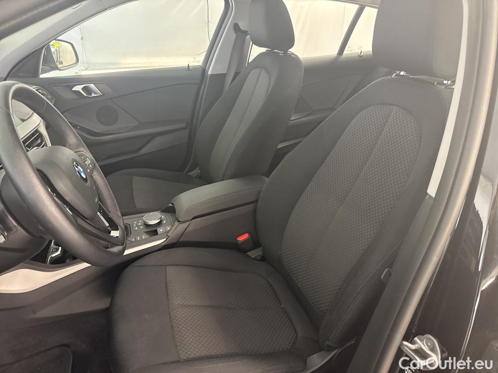 Bmw  Serie 1 BMW Série 1 / 2019 / 5P / Berline 116i Business Design #8