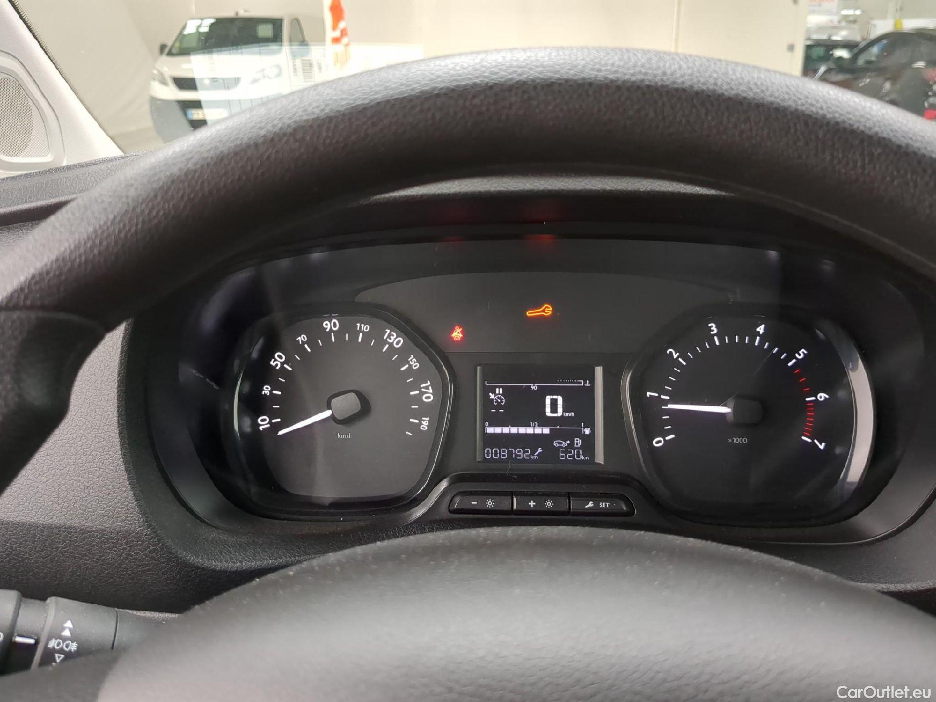 Citroen  Jumpy CITROEN  4p Combi Taille XL BlueHDi 120 S&S BVM6 Confort #1