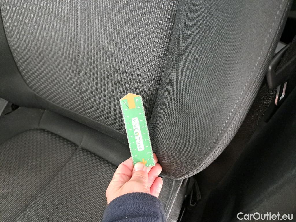 Bmw  Serie 1 BMW Série 1 / 2019 / 5P / Berline 116i DKG7 Business Design #7