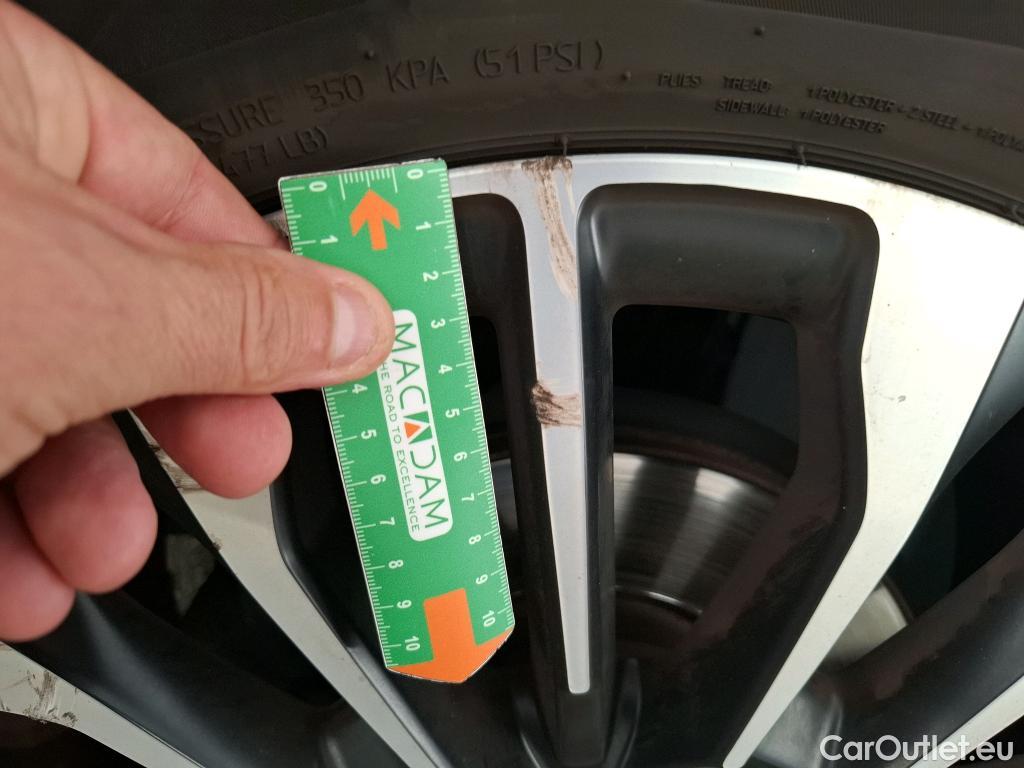 Fiat  500 FIAT X / 2018 / 5P / SUV 1.0 FFly T T3 120ch Cross #9