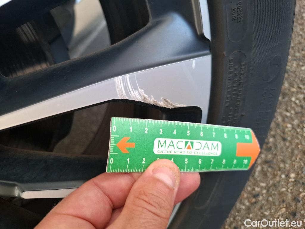 Fiat  500 FIAT X / 2018 / 5P / SUV 1.0 FFly T T3 120ch Cross #13