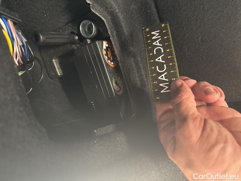 Bmw  Serie 1 BMW Série 1 / 2019 / 5P / Berline 116i Business Design #4