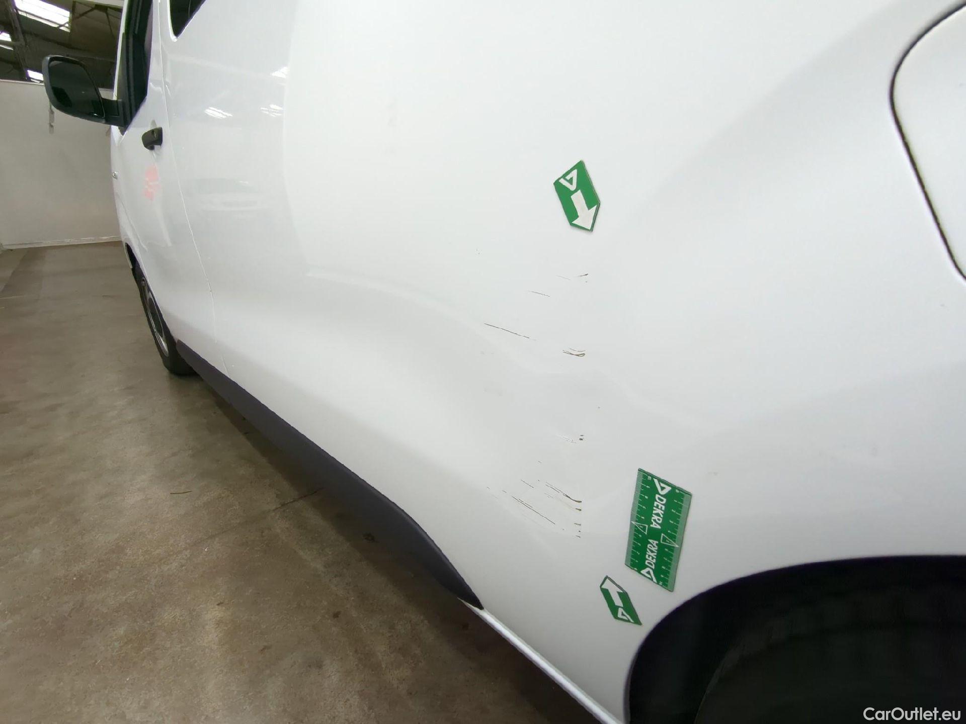 Citroen  Jumpy CITROEN  4p Combi Taille XL BlueHDi 120 S&S BVM6 Confort #10