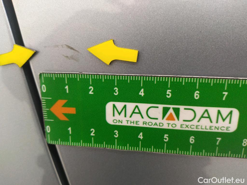 Audi  Q2 AUDI  / 2016 / 5P / SUV 35 TDI 150 S Tronic S Line #32