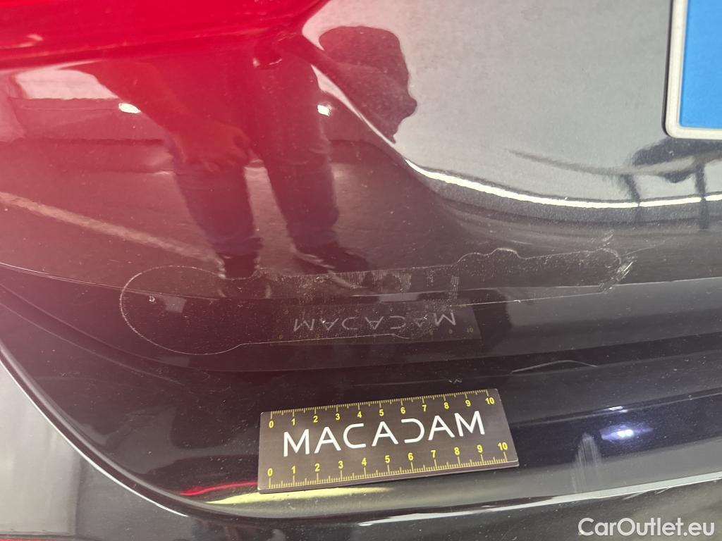 Bmw  Serie 1 BMW Série 1 / 2019 / 5P / Berline 116i Business Design #6