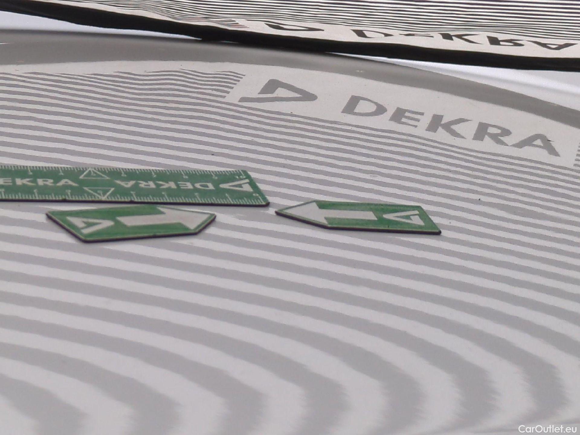 Citroen  C4 Cactus  Feel 1.6 BlueHDi 100CV BVM5 E6 #29