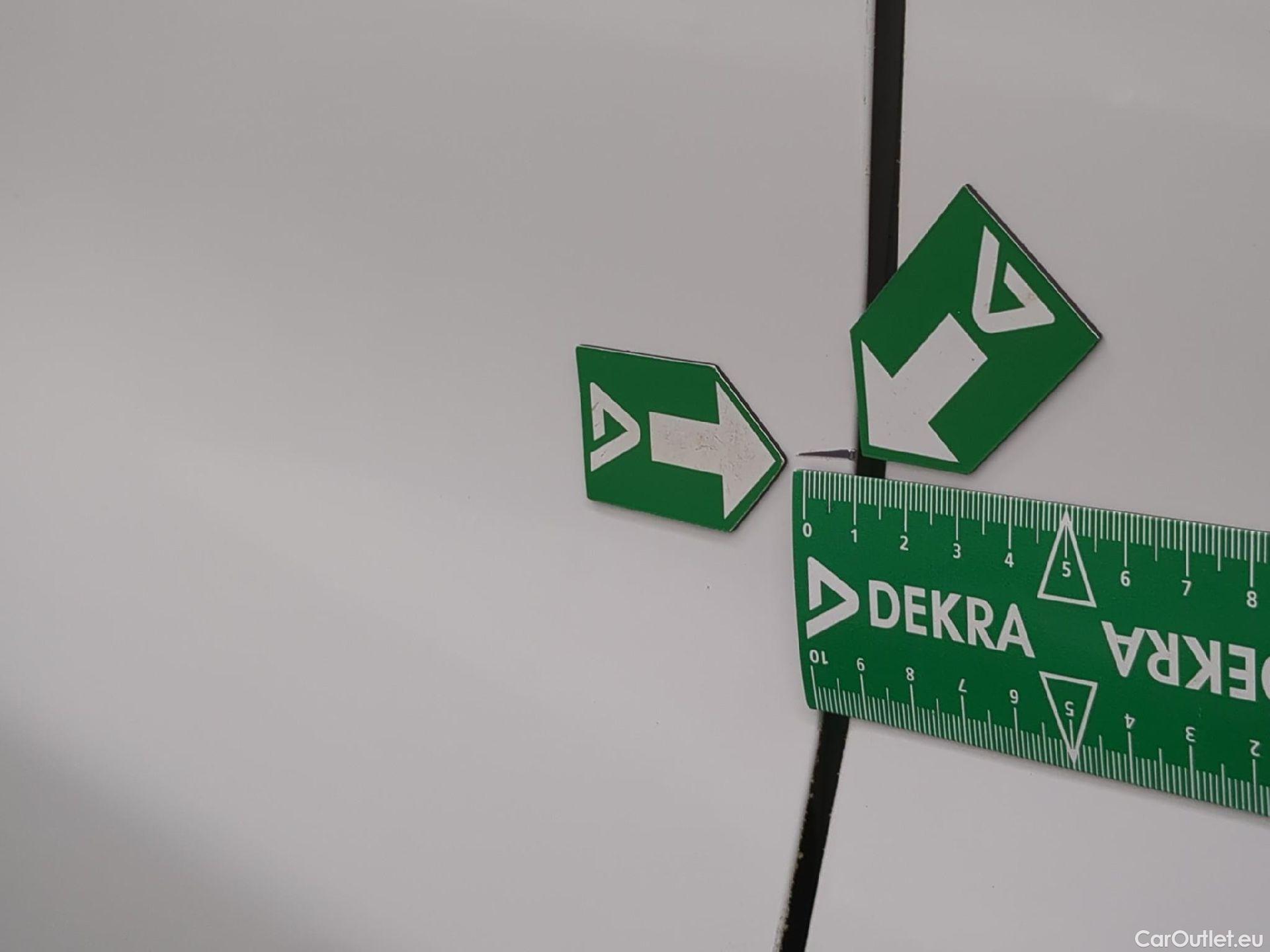 Citroen  Jumpy CITROEN  4p Combi Taille XL BlueHDi 120 S&S BVM6 Confort #9