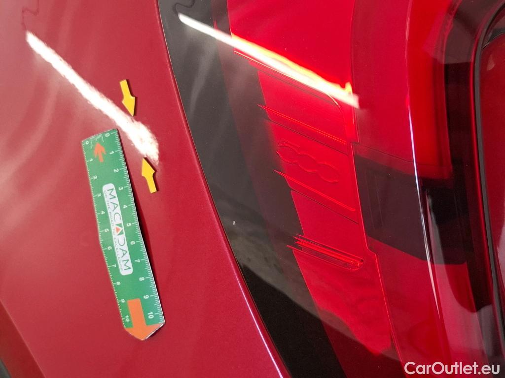 Fiat  500 FIAT X / 2018 / 5P / SUV 1.0 FFly T T3 120ch Cross #26