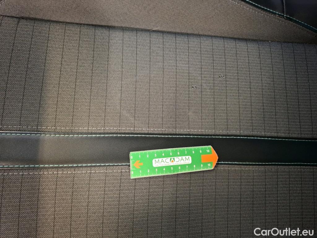 Peugeot  2008  Allure Pack 1.2 PureTech 100CV BVM6 E6d #21