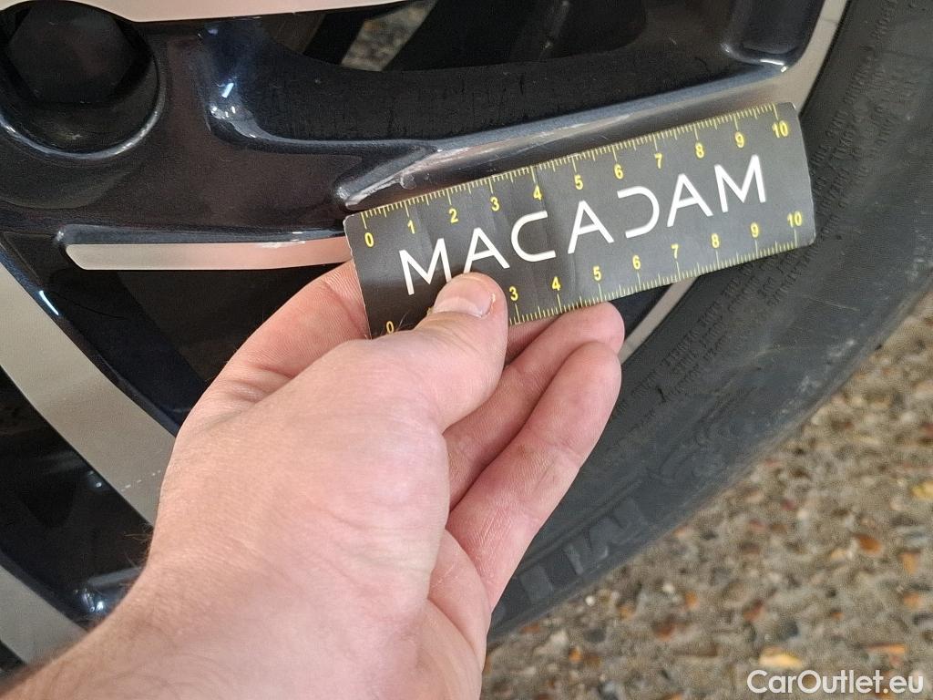  Peugeot  208  Allure Pack 1.2 PureTech 100CV BVM6 E6d #21