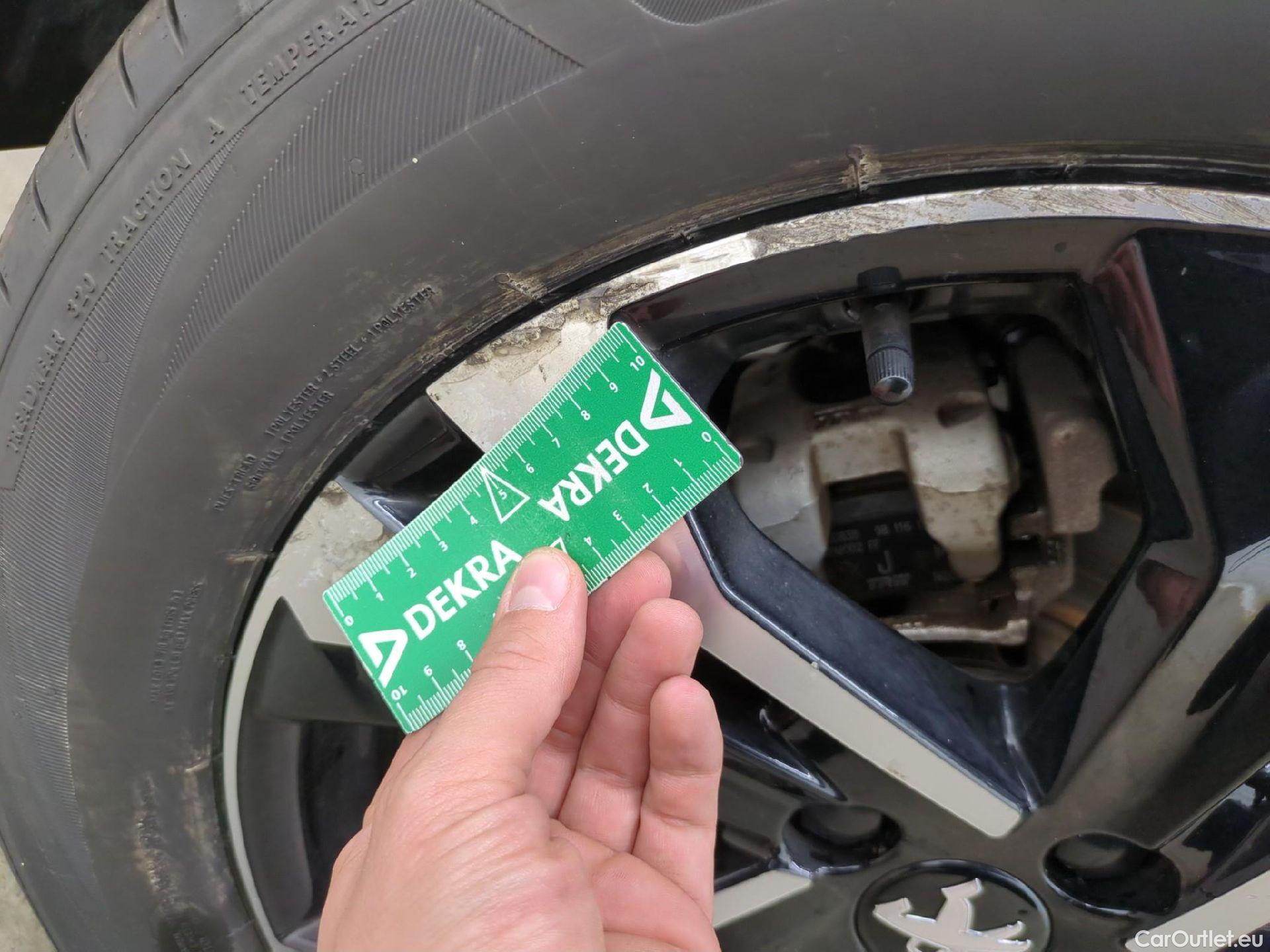  Peugeot  2008  Allure Business 1.5 HDi 100CV BVM6 E6d #5