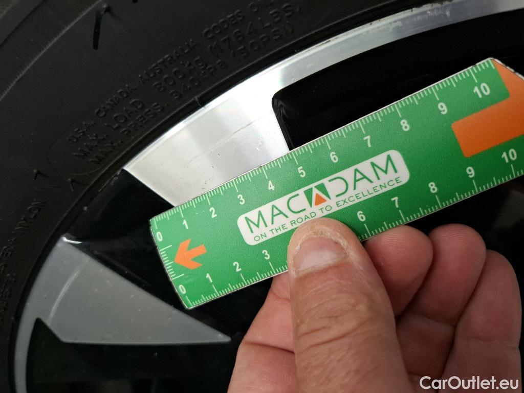 Peugeot  2008  Allure Pack 1.2 PureTech 100CV BVM6 E6d #7