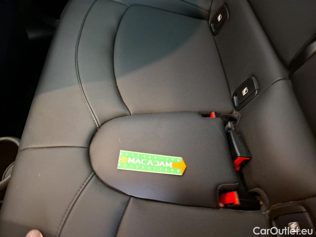  Mini  Cooper MINI Mini / 2021 / 5P / Berline One Edition Camden 102 ch BVA7 #4