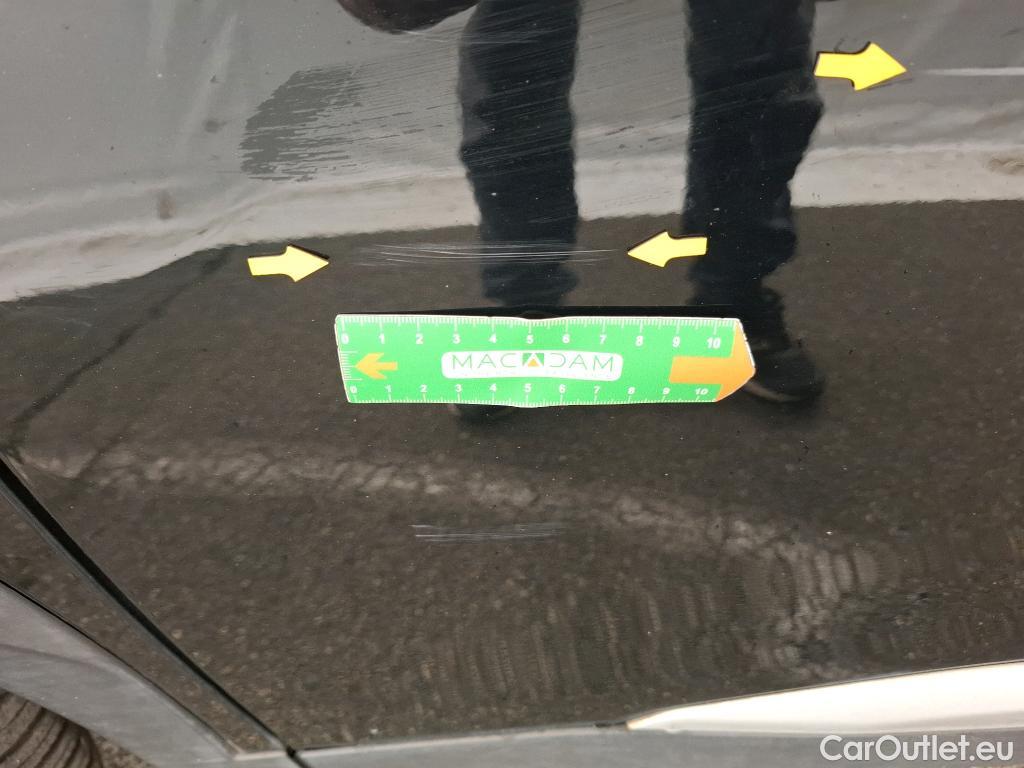 Peugeot  2008  Allure Pack 1.2 PureTech 100CV BVM6 E6d #29