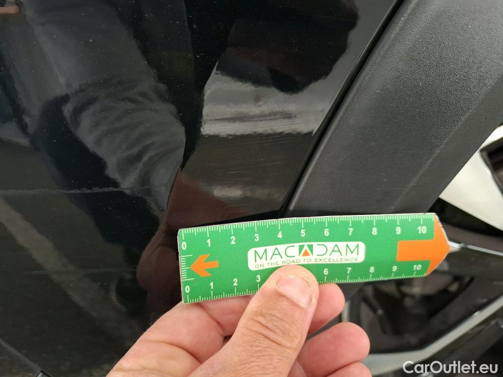 Peugeot  2008  Allure Pack 1.2 PureTech 100CV BVM6 E6d #36