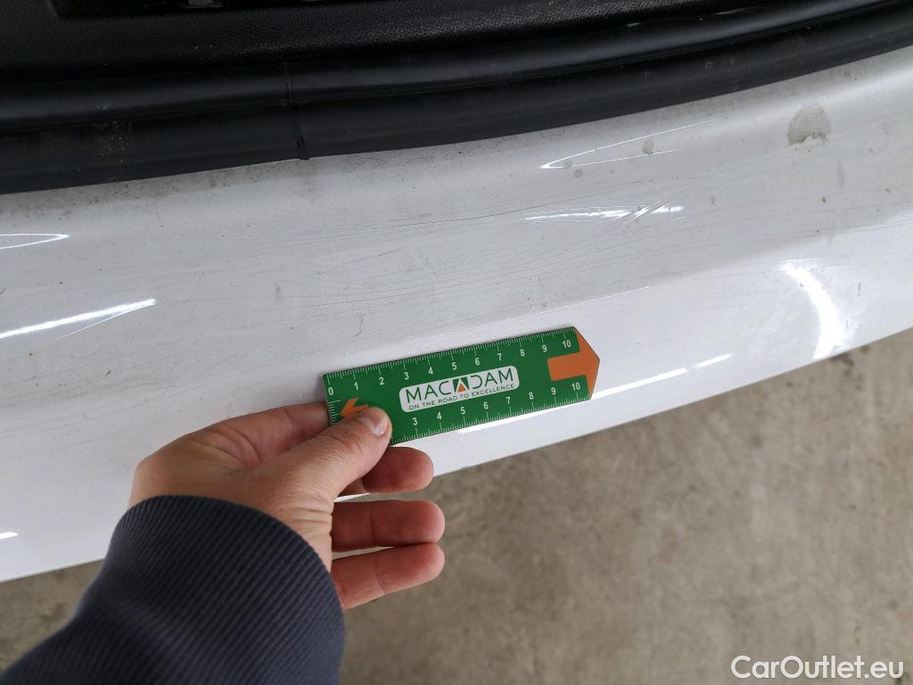  Peugeot  208  Premium 1.5 HDi 100CV BVM6 E6d #9