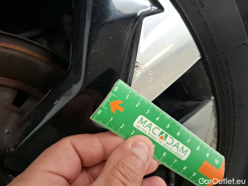 Peugeot  2008  Allure Pack 1.2 PureTech 100CV BVM6 E6d #11