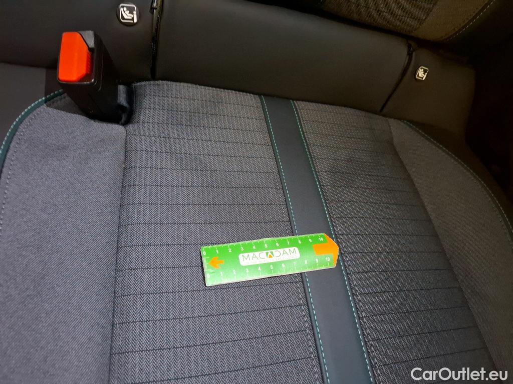 Peugeot  2008  Allure Pack 1.2 PureTech 100CV BVM6 E6d #25