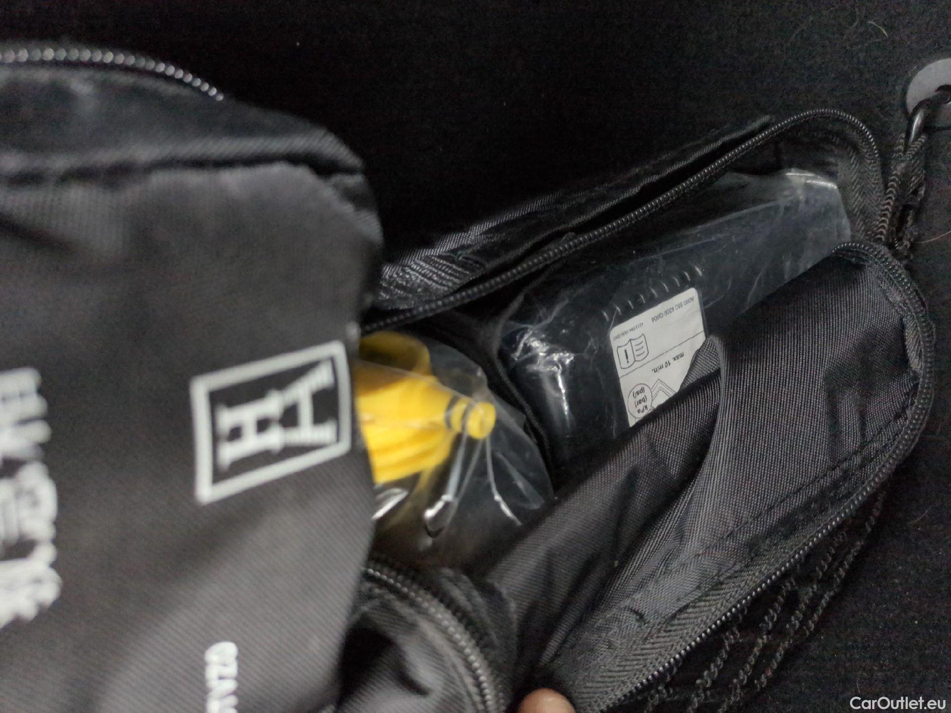 Mercedes  C-Klasse MERCEDES-BENZ Classe C Break / 2021 / 5P / Break C 200 d AMG Line #15