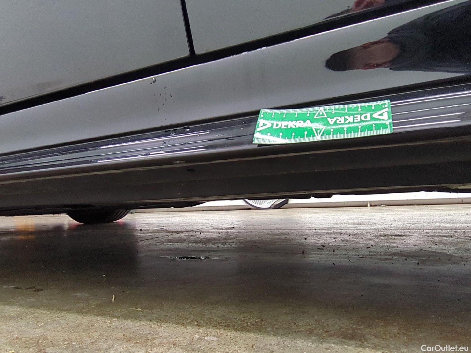 Mercedes  C-Klasse MERCEDES-BENZ Classe C Break / 2021 / 5P / Break C 200 d AMG Line #9