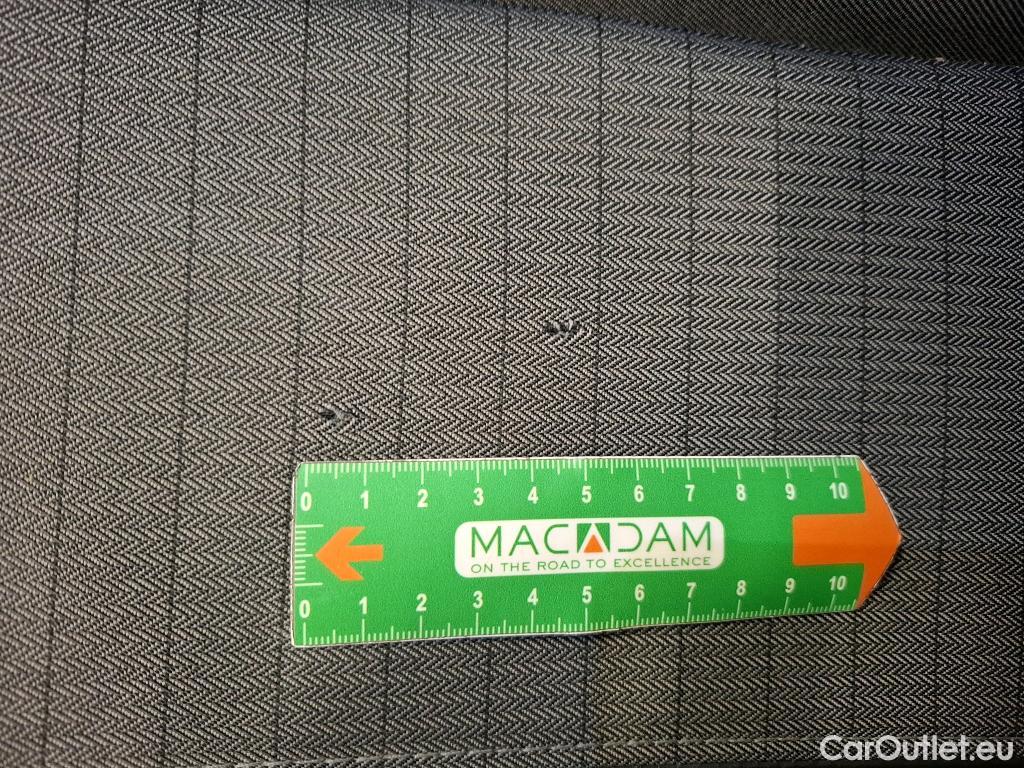 Peugeot  2008  Allure Pack 1.2 PureTech 100CV BVM6 E6d #16