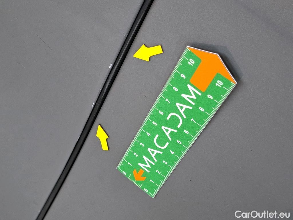  Mini  Cooper MINI Mini / 2021 / 5P / Berline One Edition Camden 102 ch BVA7 #19