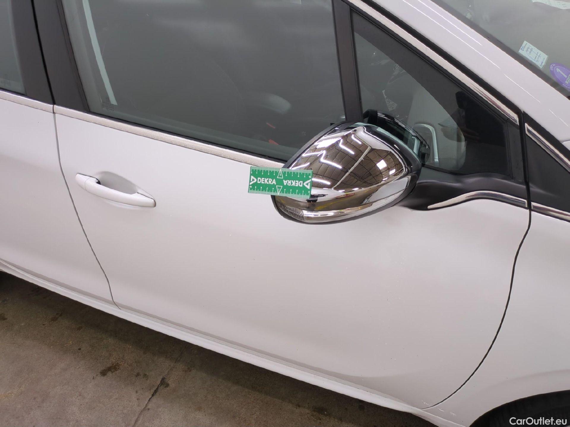  Peugeot  208  Allure Business 1.2 PureTech 110CV BVM5 E6 #7