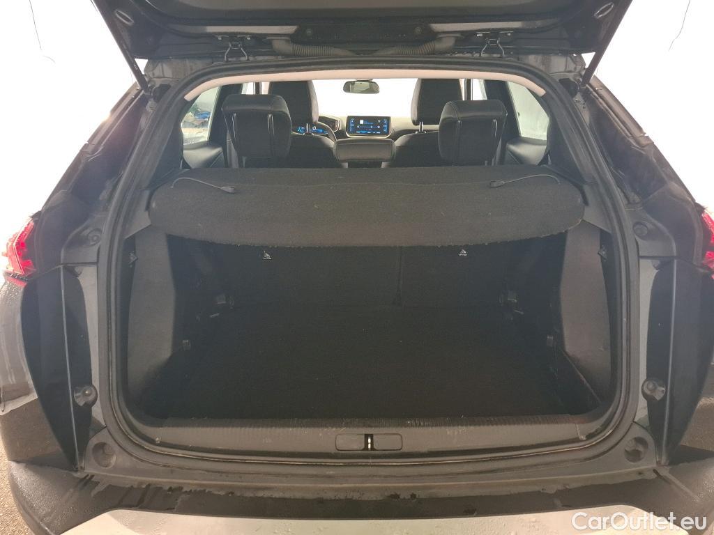 Peugeot  2008  Allure Pack 1.2 PureTech 100CV BVM6 E6d #10