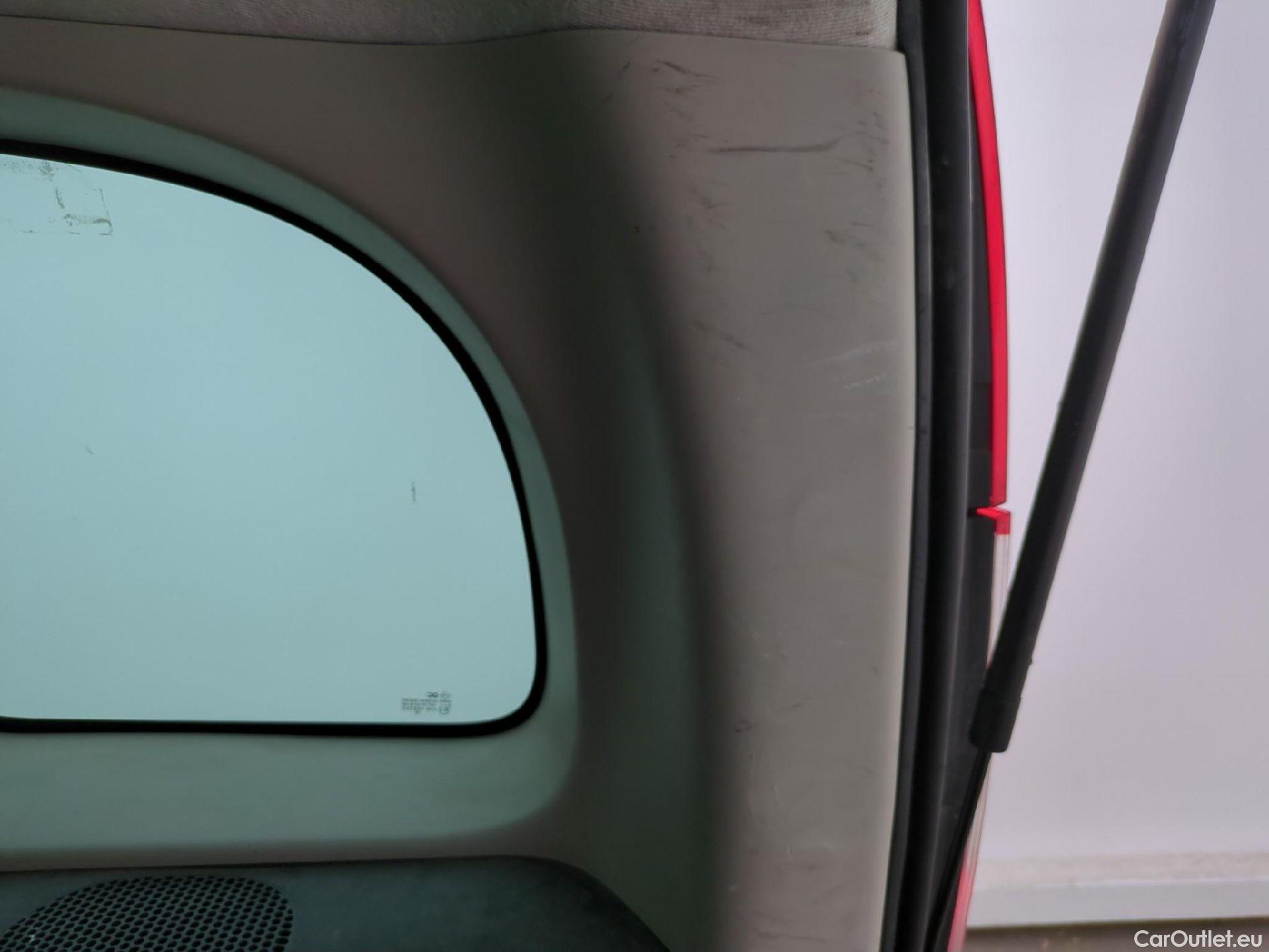 Renault  Kangoo  Business 1.5 dCi 95CV BVM6 E6dT #31