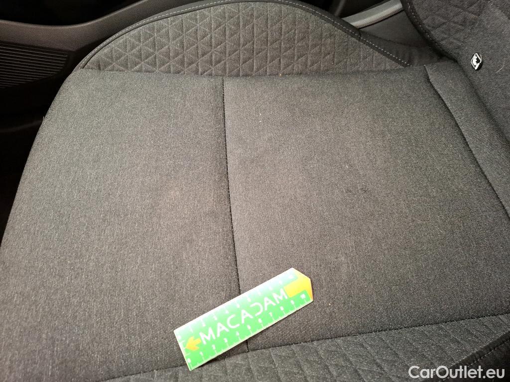  Renault  Clio  V Business 1.6 E-TECH Hybrid 140CV BVA6 E6d #19