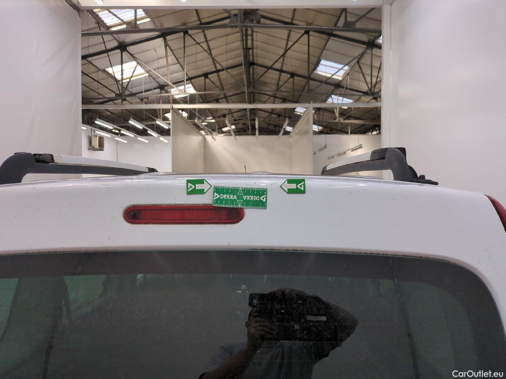 Renault  Kangoo  Business 1.5 dCi 95CV BVM6 E6dT #77