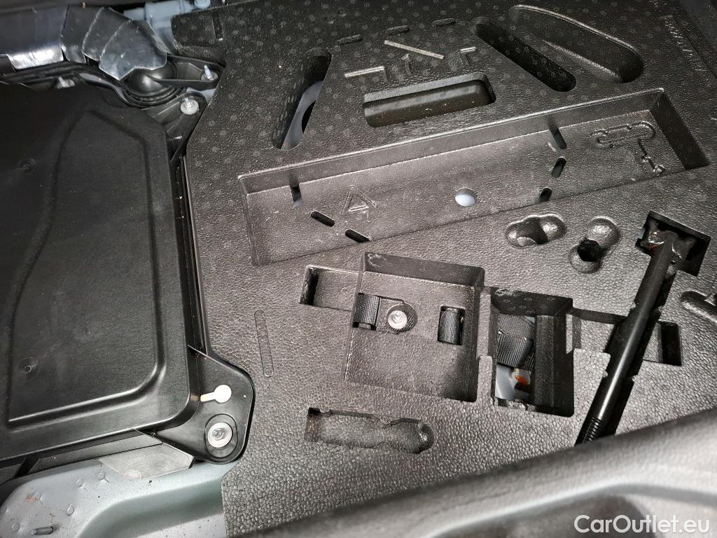  Renault  Clio  V Business 1.6 E-TECH Hybrid 140CV BVA6 E6d #10