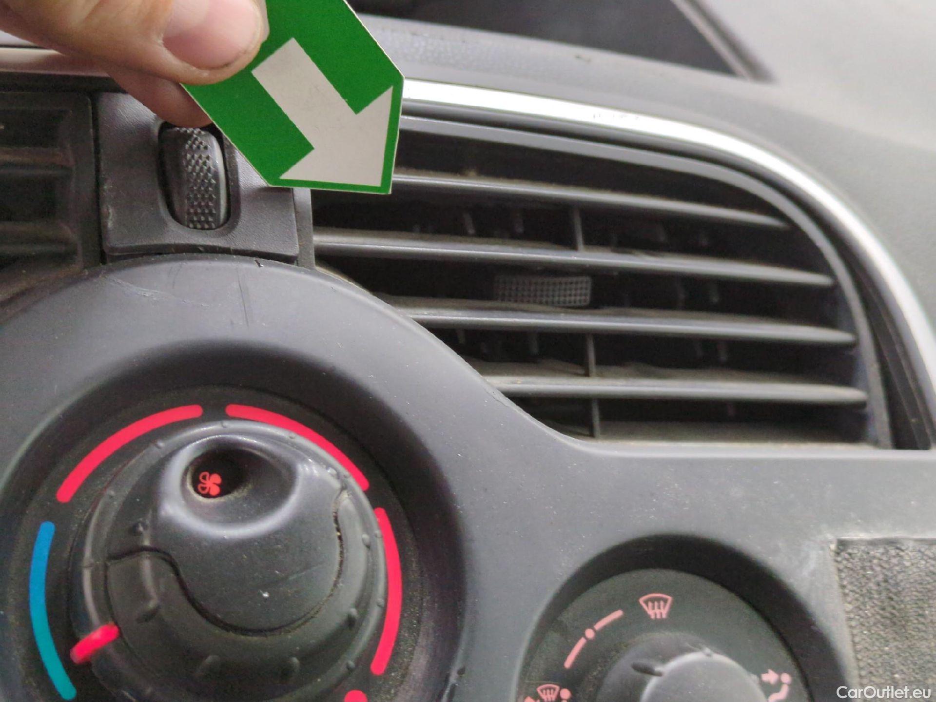 Renault  Kangoo  Business 1.5 dCi 95CV BVM6 E6dT #46