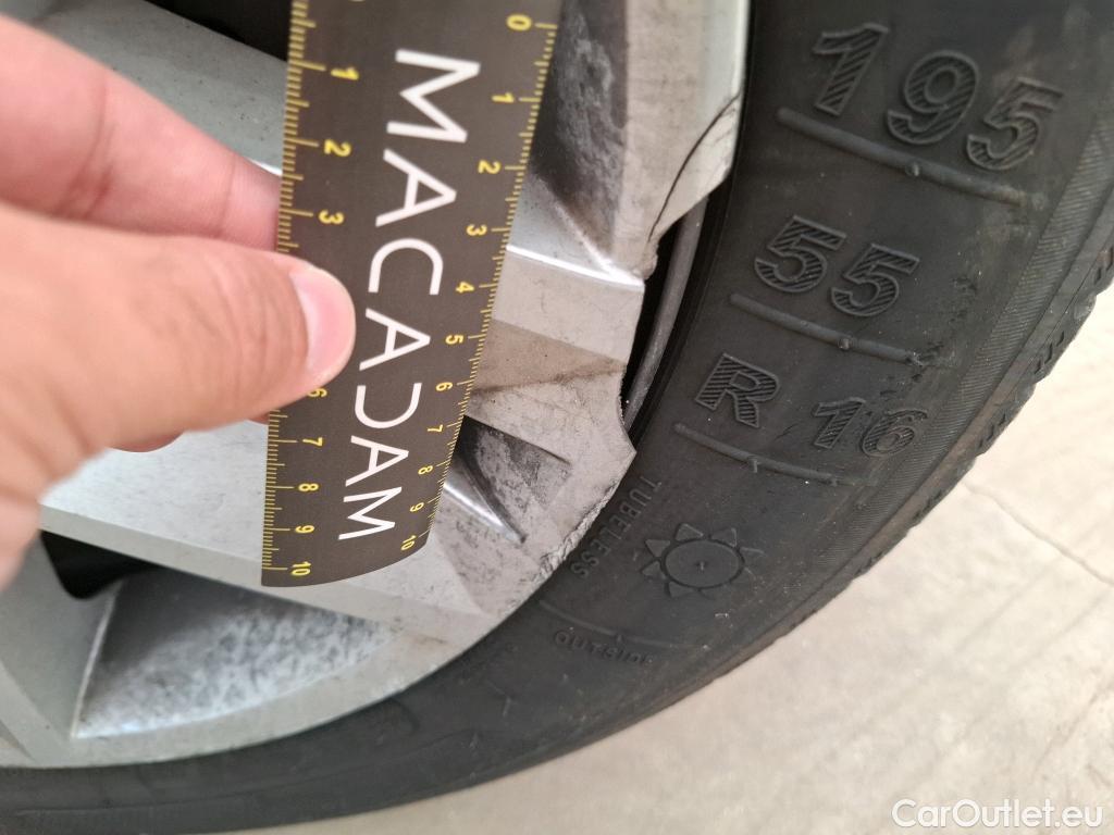  Renault  Clio  V Business 1.5 dCi 85CV BVM6 E6dT #14