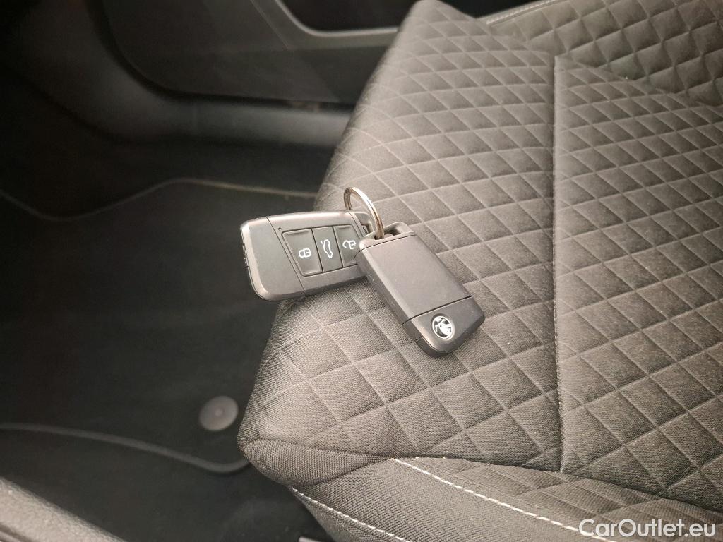 Skoda  Superb  Break Business 2.0 TDI 150CV BVA7 E6d #12