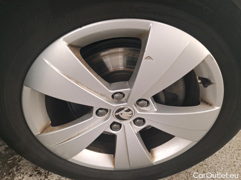 Skoda  Superb  Break Business 2.0 TDI 150CV BVA7 E6d #22