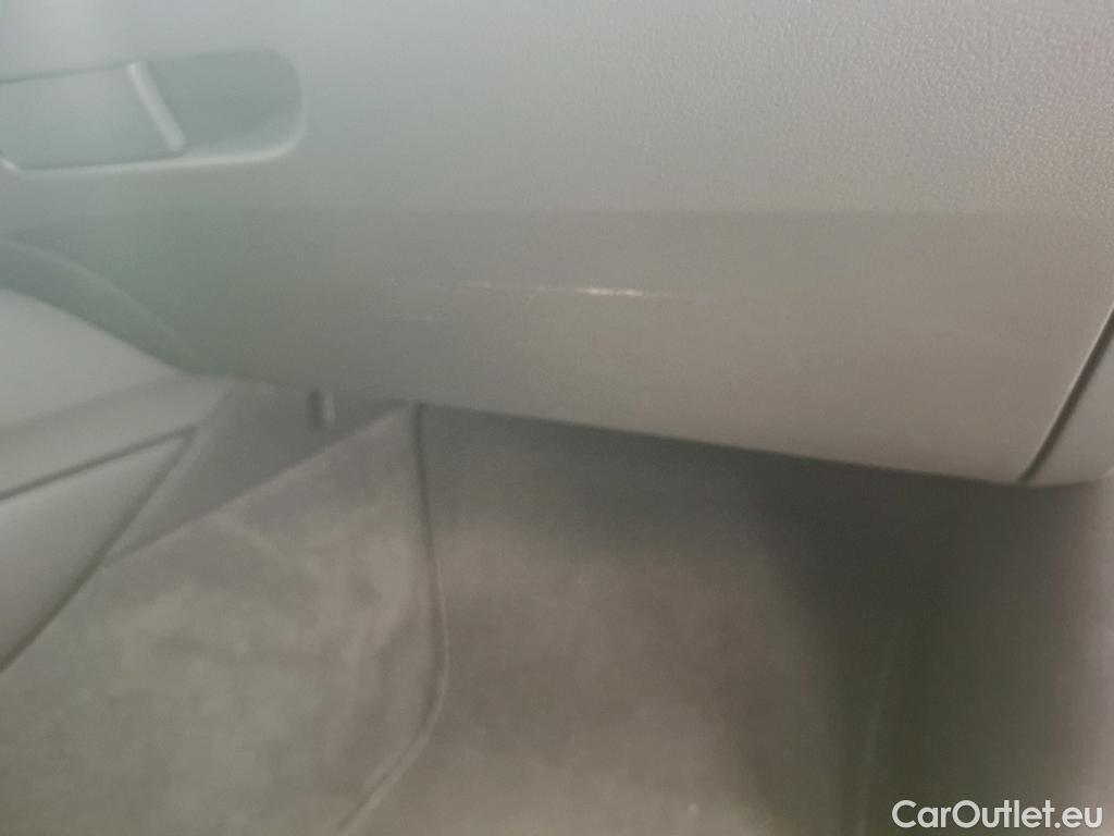  Audi  A4 AUDI  Avant / 2019 / 5P / Break 30 TDI 136 S tronic Business line #3