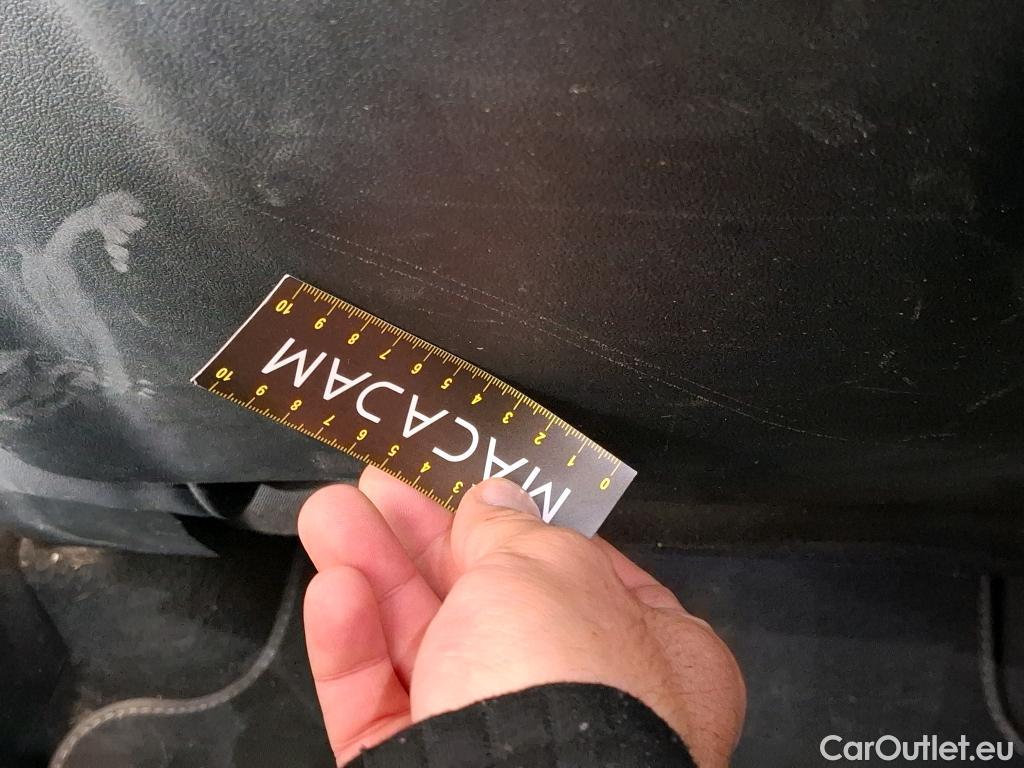  Audi  Q3 AUDI  Sportback / 2019 / 5P / SUV 40 TDI 200 QUATTRO S TRONIC S EDITION(SL) #28