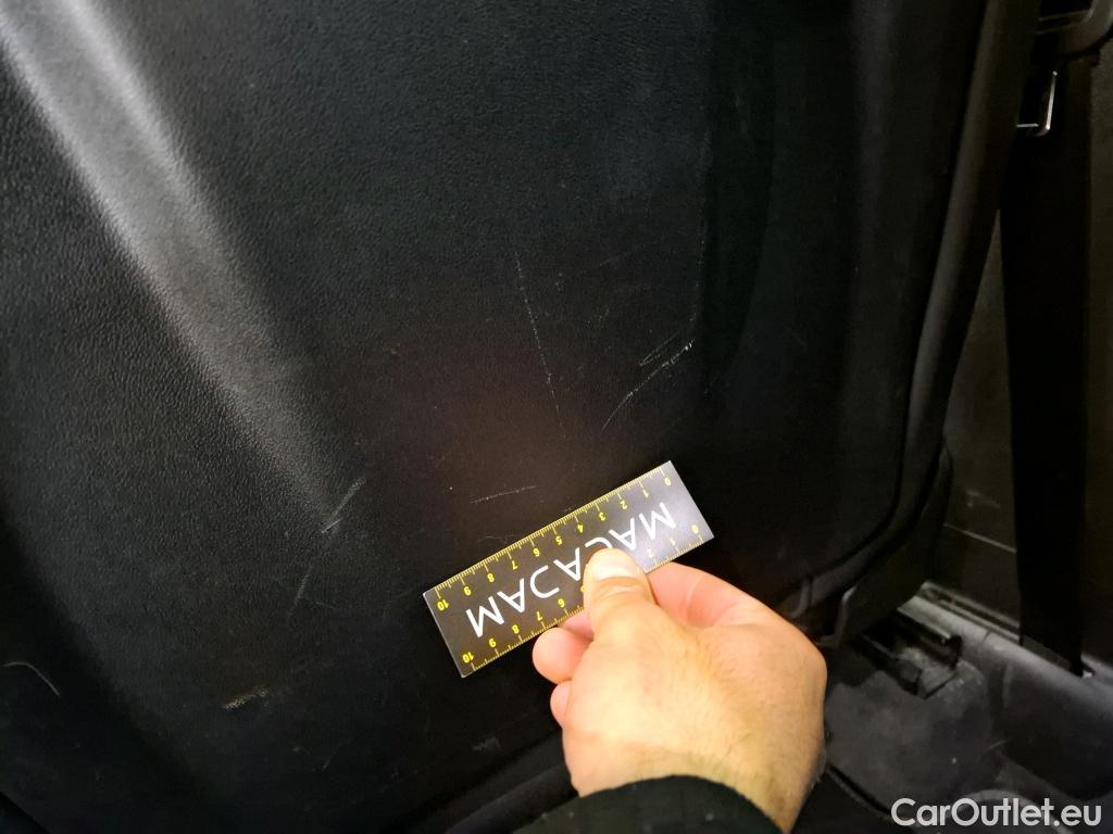  Audi  Q3 AUDI  Sportback / 2019 / 5P / SUV 40 TDI 200 QUATTRO S TRONIC S EDITION(SL) #26