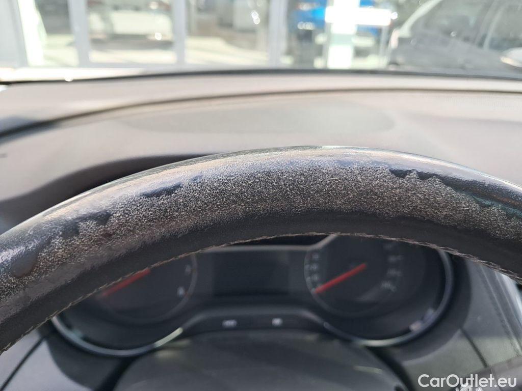 Opel   Grandland X Opel 1.5 Turbo D D S/S AT8 Ultimate 5d #39