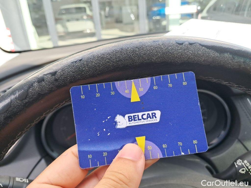 Opel   Grandland X Opel 1.5 Turbo D D S/S AT8 Ultimate 5d #40