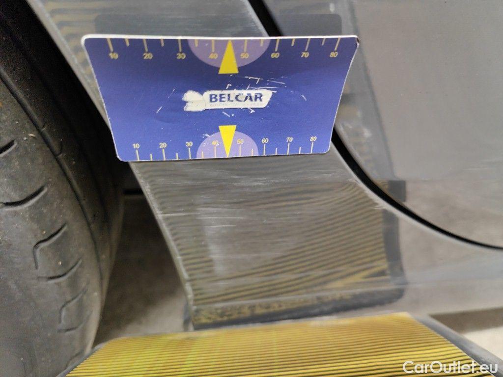 Volkswagen  Golf  Volkswagen Variant VIII 2.0 TDI 85kW Life 5d #57