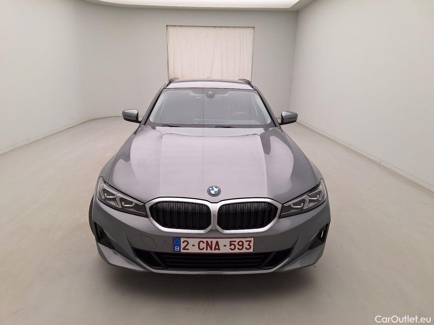 Bmw  Serie 3 BMW, 3-serie Touring '18, BMW 3 Reeks Touring 318dA (100 kW) 5d #1
