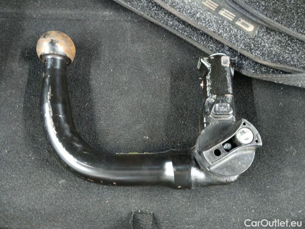 KIA  XCeed KIA  1.6 GDi PHEV DCT Business Line 5d #20