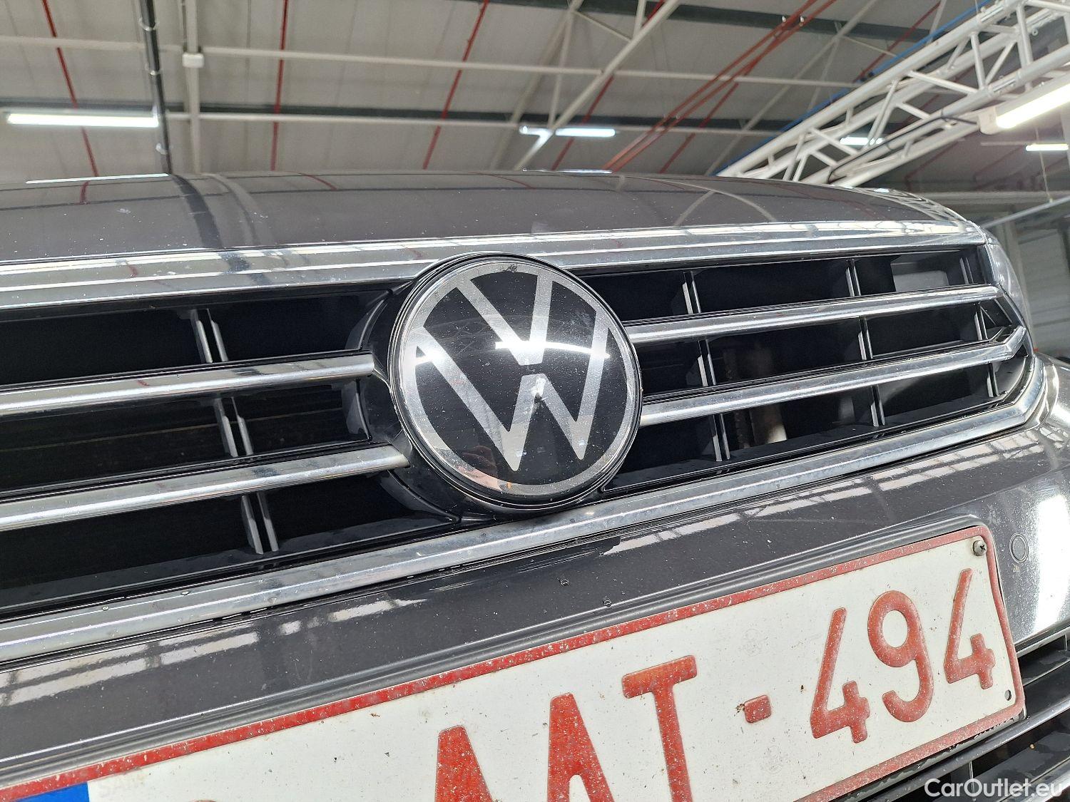  Volkswagen  Passat VW,  Variant FL'19, Volkswagen  Variant 2.0 TDI SCR 110kW DSG7 S #1