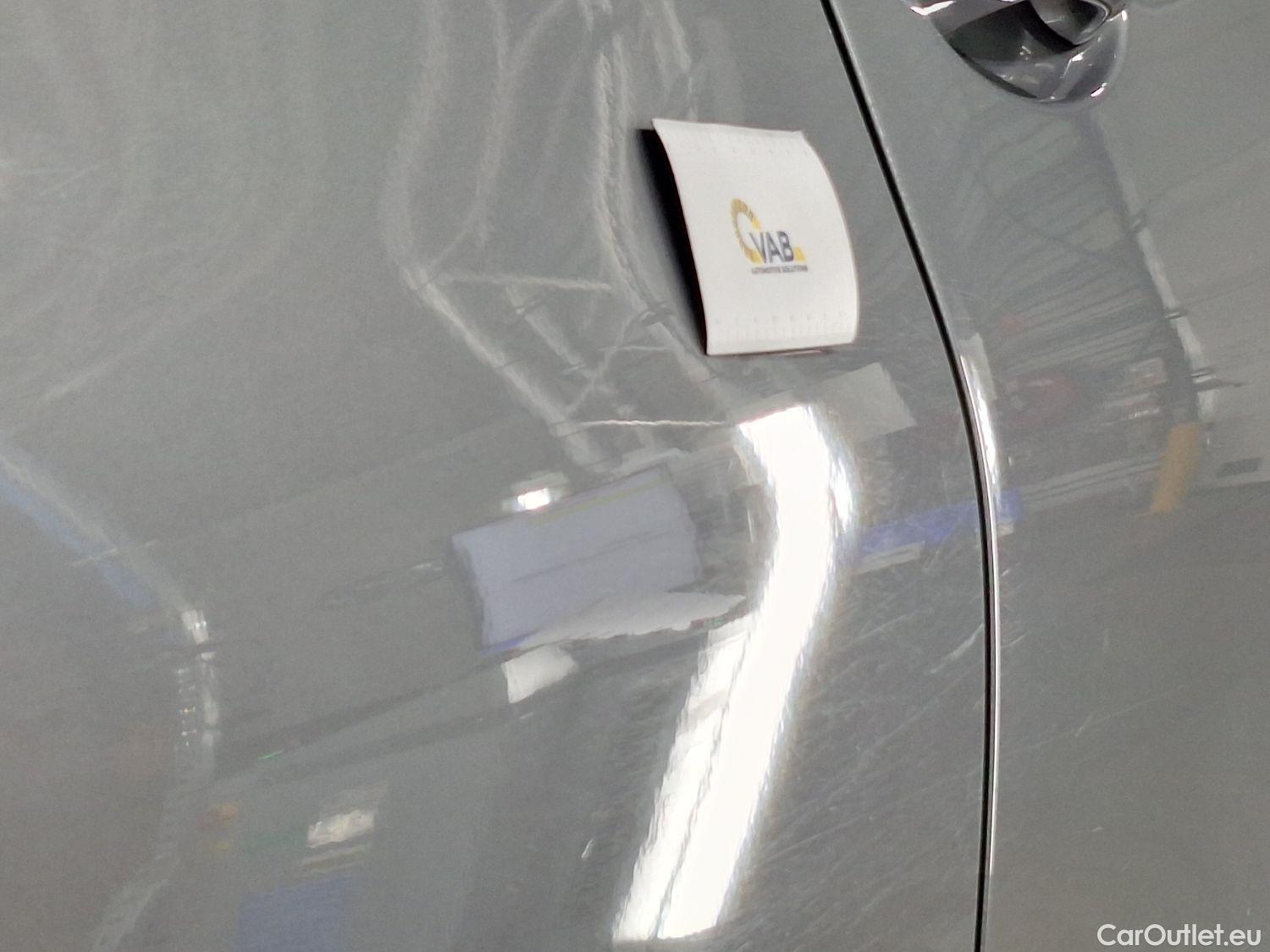 Bmw  Serie 3 BMW, 3-serie Touring '18, BMW 3 Reeks Touring 318dA (100 kW) 5d #11